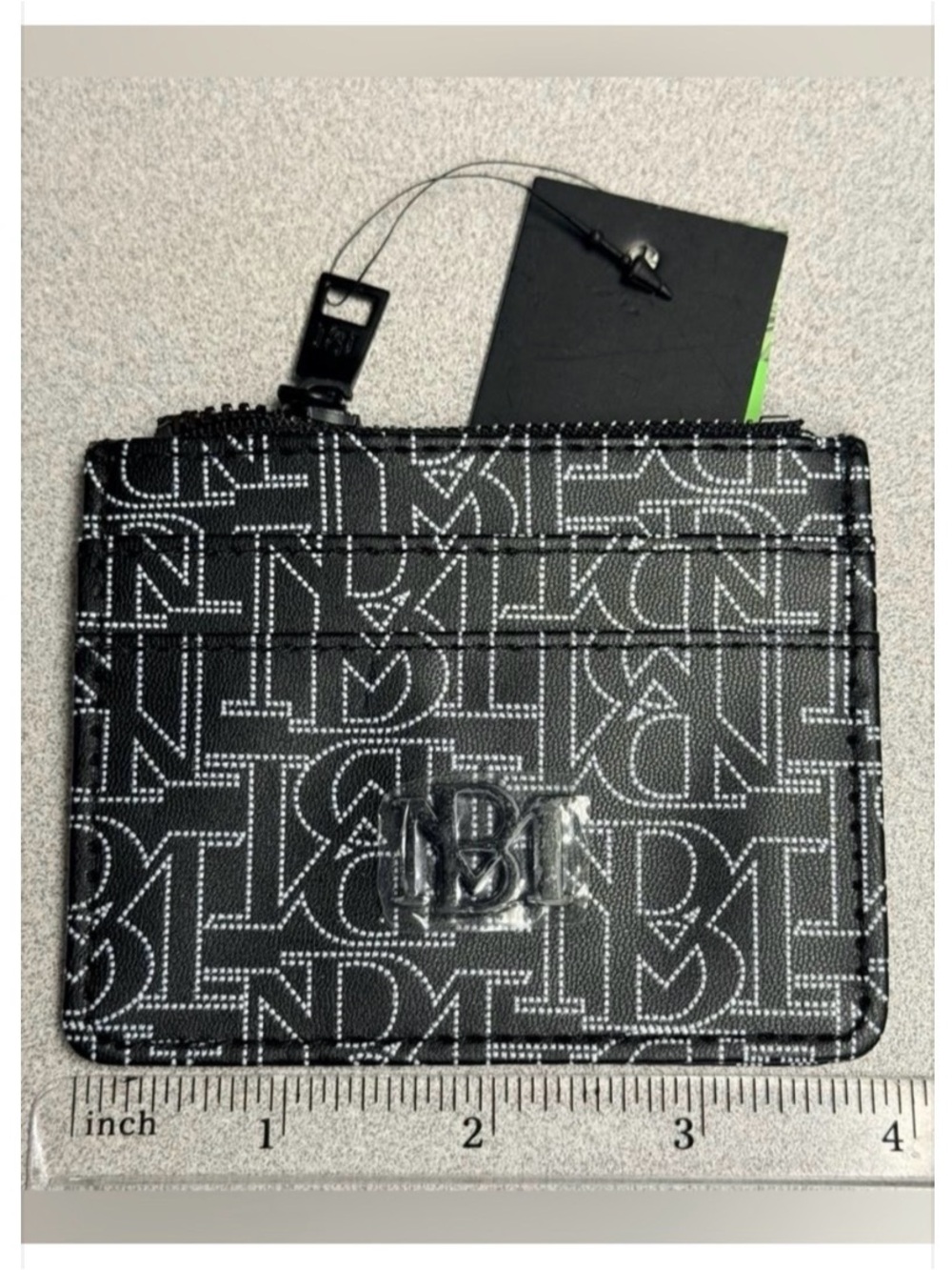 Badgley Mischka NWT Monogram Zip Pouch Cardholder with Logo Blk & White - Picture 2 of 3